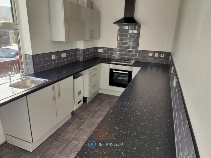 4 Bedroom Terraced House To Rent In Bradford Road, East Ardsley, Wakefield, WF3