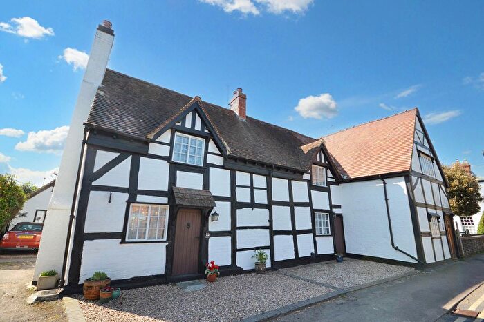 4 Bedroom Semi-Detached House For Sale In Church Street, Eckington, Pershore, WR10