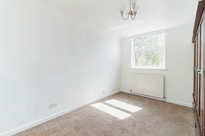 2 Bedroom Semi-Detached Bungalow For Sale In Valletort Park, Brixham, TQ5