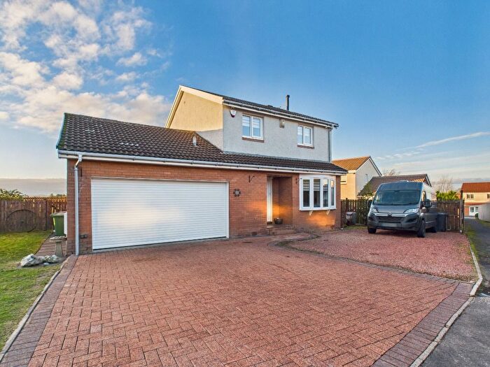 4 Bedroom Detached House For Sale In Whiteadder Place, Gardenhall, East Kilbride, G75