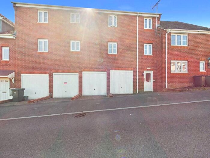 2 Bedroom Apartment For Sale In Tolsey Gardens, Tuffley, Gloucester, Gloucestershire, GL4