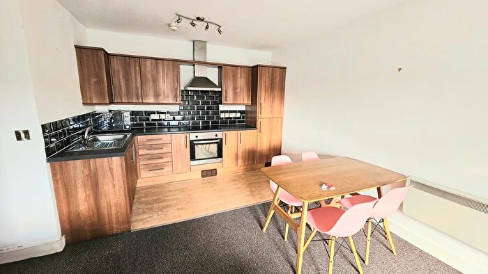 2 Bedroom Flat To Rent In Georgia Avenue, Manchester, M20