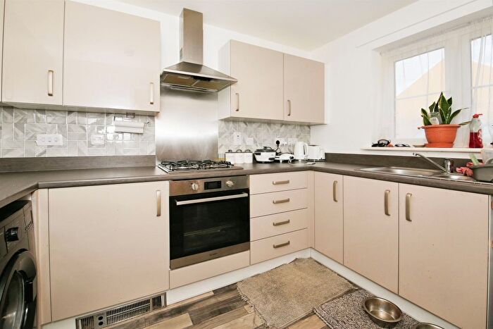 3 Bedroom Semi-Detached House For Sale In Cornflower Close, Whittlesey, Peterborough, PE7