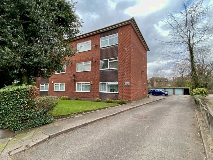 2 Bedroom Flat To Rent In Wilmslow Road, Didsbury, Manchester, M20