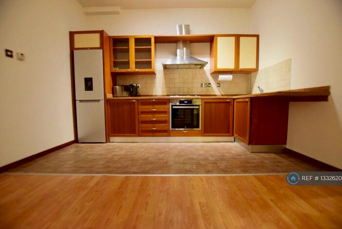 1 Bedroom Flat To Rent In Karyatis Court, Enfield, EN1