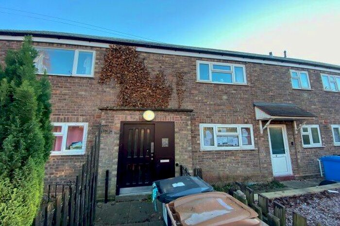 2 Bedroom Maisonette To Rent In Oakenfield, Lichfield, WS13