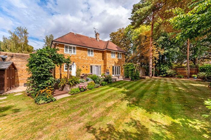 5 Bedroom Detached House For Sale In The Bryher, Maidenhead, SL6