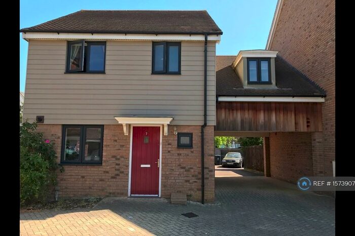 3 Bedroom Detached House To Rent In Orchard Park, Cambridge, CB4