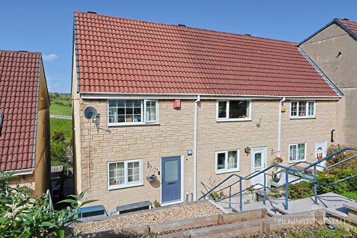 3 Bedroom End Terrace House For Sale In Austin Crescent, Plymouth, Devon, PL6