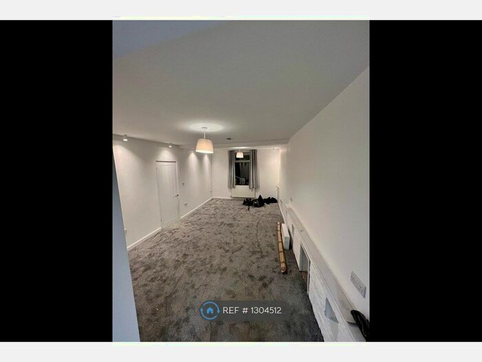 3 Bedroom Terraced House To Rent In Trealaw Road, Tonypandy CF40