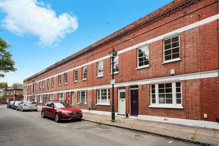 2 Bedroom Terraced House To Rent In Gawber Street, Bethnal Green, E2