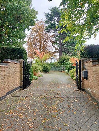 2 Bedroom Detached House To Rent In High Street, MK45