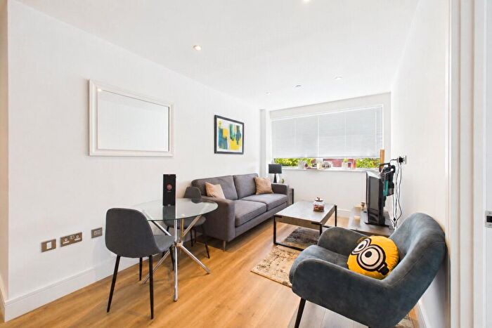 1 Bedroom Apartment To Rent In Wood Street, East Grinstead, West Sussex, RH19
