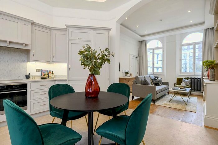 1 Bedroom Flat To Rent In Chancery Lane, Clerkenwell, London, WC2A