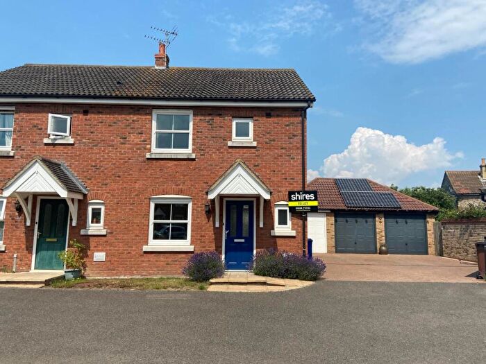 3 Bedroom Semi Detached House To Rent In Blenheim Close, West Row, IP28