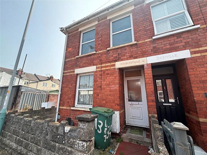 3 Bedroom End Of Terrace House For Sale In Cleeve View Road, Cheltenham, Gloucestershire, GL52