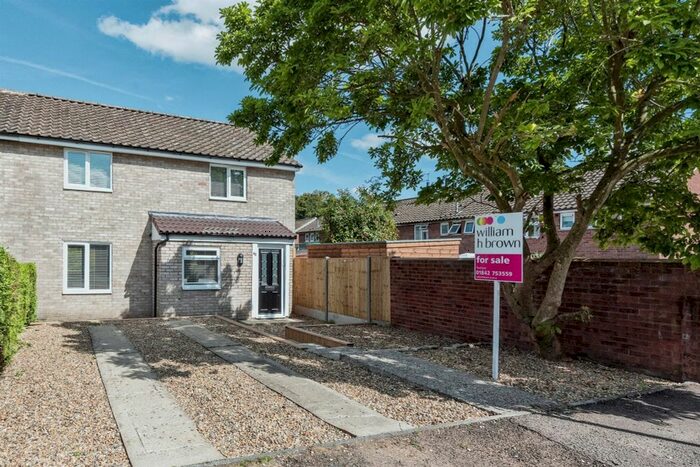 4 Bedroom End Of Terrace House For Sale In Fir Road, Thetford, IP24