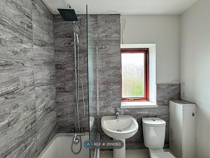1 Bedroom Semi-detached House To Rent In Pierce Close, Padiham, Burnley, BB12