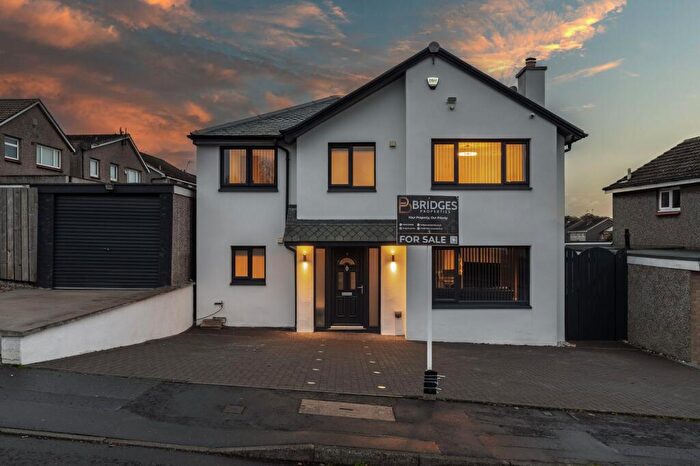 3 Bedroom Detached House For Sale In Baberton Mains Drive, Edinburgh, EH14