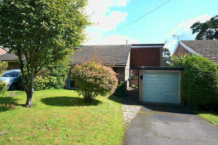 3 Bedroom Detached Bungalow For Sale In Eveley Close, Whitehill Bordon Hampshire, GU35