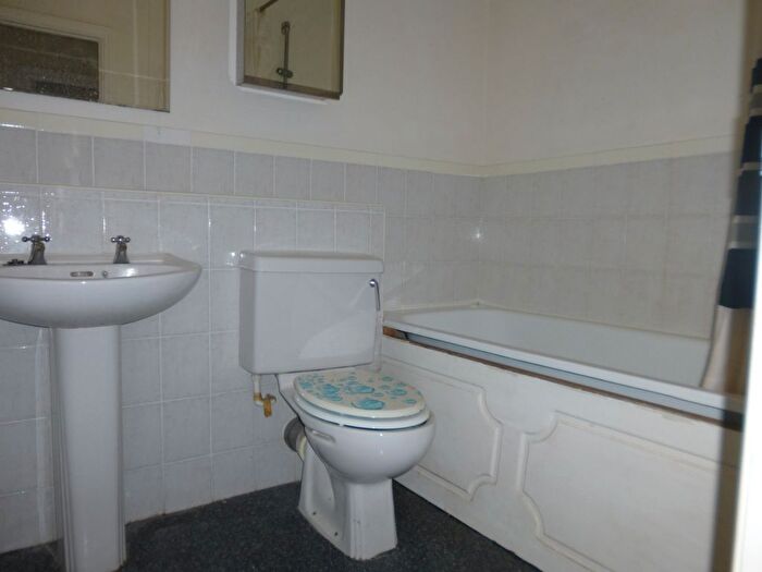 1 Bedroom Flat To Rent In Riverpoint, EN8