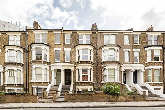 1 Bedroom Flat To Rent In Bedford Road, Clapham, SW4