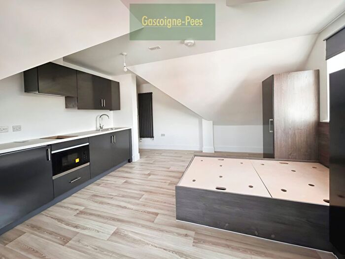 Studio To Rent In Charndon Close, Reading, RG2