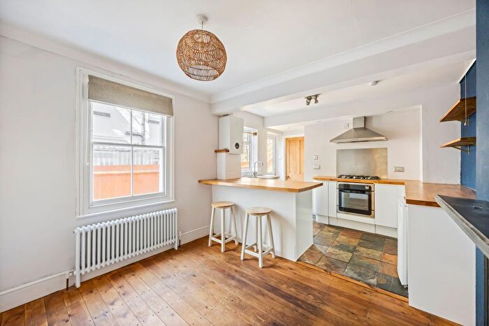 2 Bedroom Flat For Sale In Bear Road, Brighton, BN2