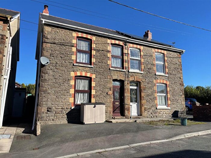 3 Bedroom Semi-Detached House For Sale In New Road, Upper Brynamman, Ammanford, SA18