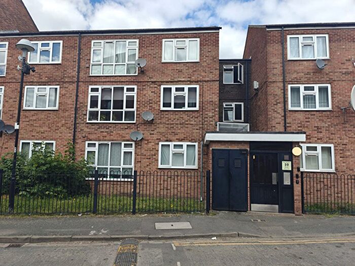 2 Bedroom Flat To Rent In Essex Close, London, E17