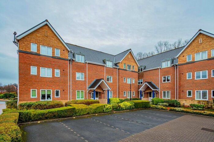 2 Bedroom Flat To Rent In The Landings, Penarth, CF64