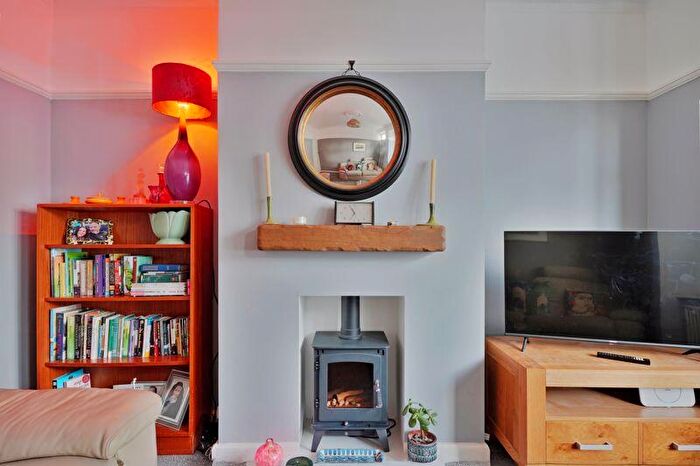 3 Bedroom End Of Terrace House For Sale In Alnwick Road, Intake, Sheffield, S12