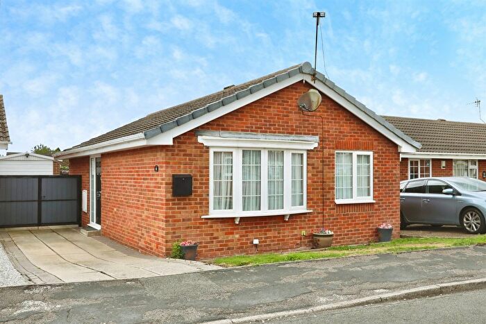 2 Bedroom Detached Bungalow For Sale In Harpenden Drive, Dunscroft, Doncaster, DN7