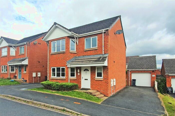 3 Bedroom Detached House For Sale In Camddwr Rise, Tremont Park, Llandrindod Wells, Powys, LD1