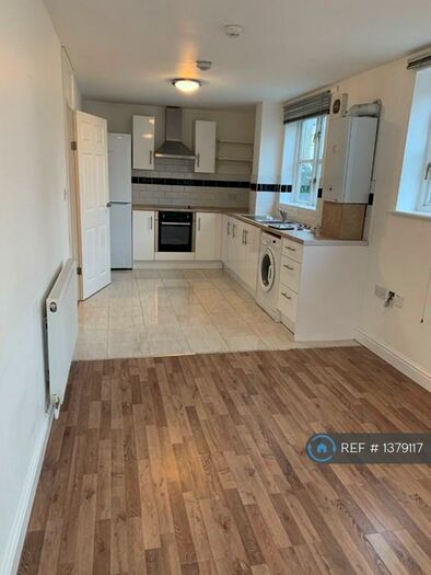 2 Bedroom Flat To Rent In Kelly Avenue, London, SE15