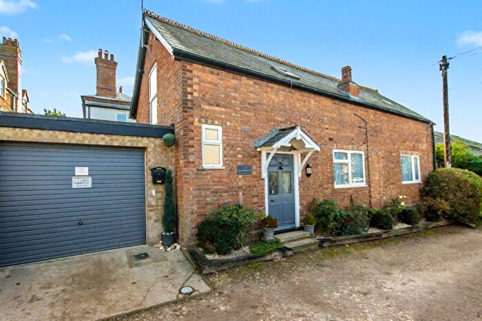2 Bedroom Barn Conversion For Sale In Chapel Lane, Hunstanton, PE36