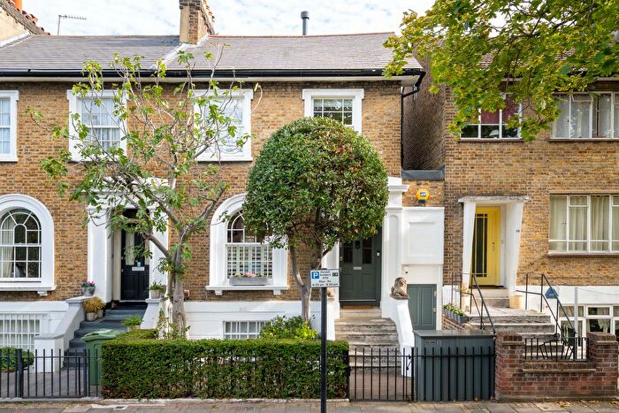 4 Bedroom Detached House For Sale In Clapham Manor Street, London, SW4