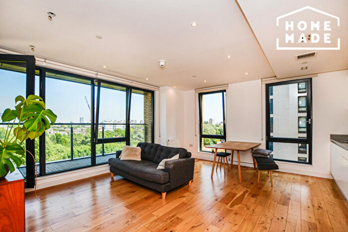 1 Bedroom Flat To Rent In Regalia Point, E2