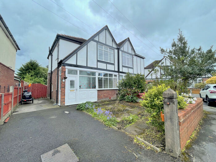 3 Bedroom Semi-Detached House To Rent In Howick Park Close, Penwortham, PR1