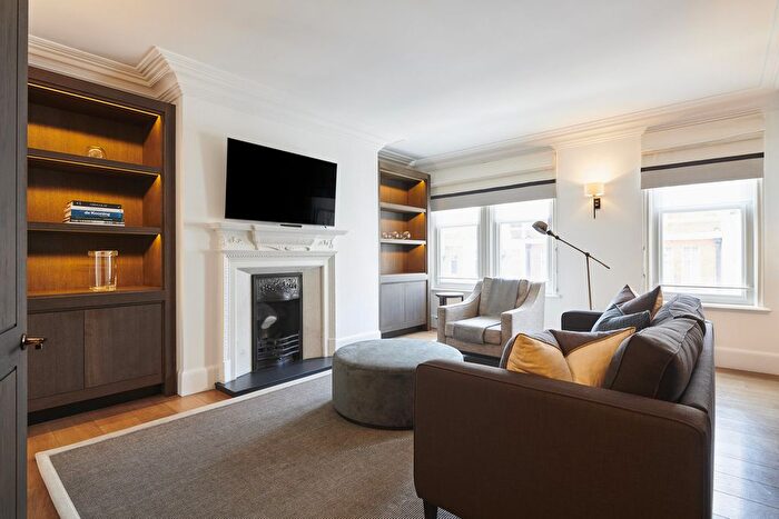 1 Bedroom Flat To Rent In Duke Street, London, W1K