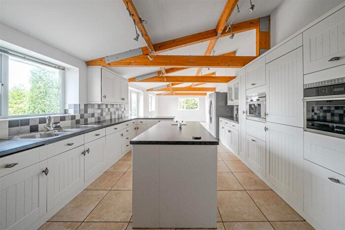 5 Bedroom House For Sale In Church Hill, Olveston, BS35