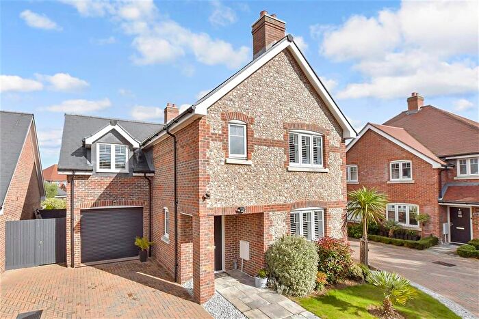 4 Bedroom Detached House For Sale In Abbots Field, Yapton, Arundel, West Sussex, BN18