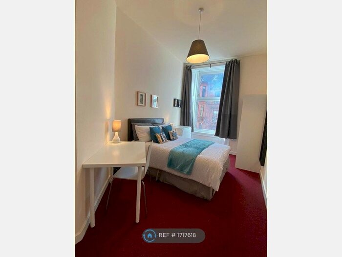 9 Bedroom Flat To Rent In Kersland Street, Glasgow, G12