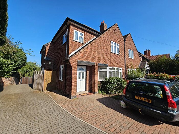 4 Bedroom Semi Detached House To Rent In Upper Rosemary Hill, Kenilworth, CV8