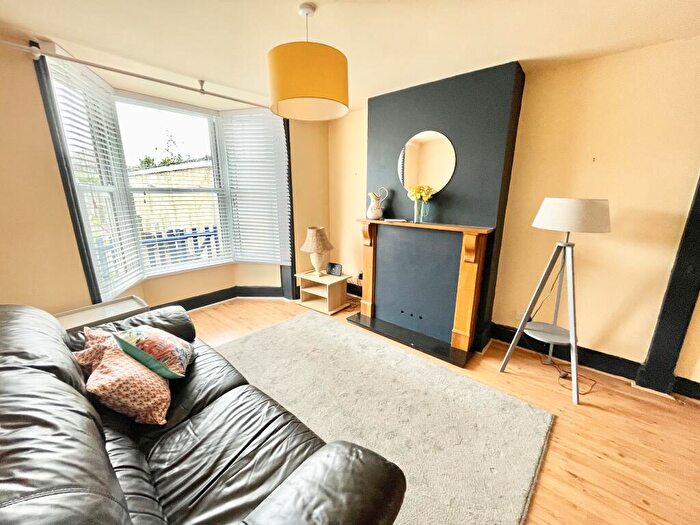 2 Bedroom End Of Terrace House To Rent In High Street, Garlinge, Kent, CT9