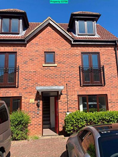 4 Bedroom Detached House To Rent In Berrington Grove, Westcroft, Milton Keynes, MK4