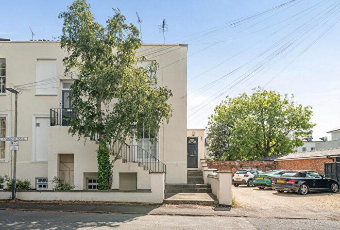 2 Bedroom Apartment For Sale In Suffolk Road, Cheltenham, Gloucestershire, GL50