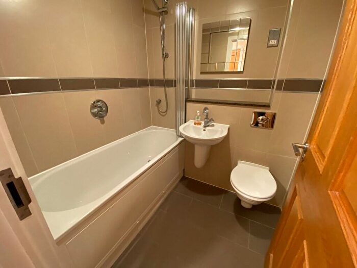 2 Bedroom Apartment To Rent In Eastwood Road, Rayleigh, Essex, SS6