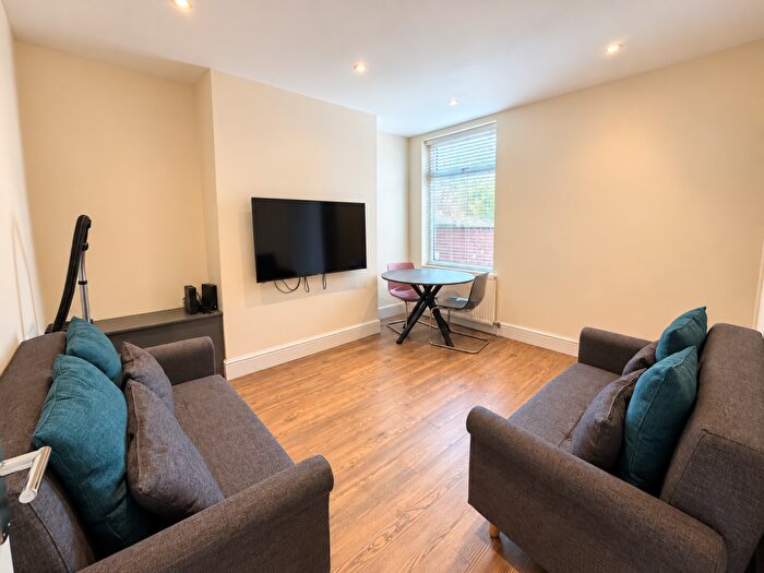 Terraced House To Rent In Tiverton Street, Liverpool, Merseyside, L15