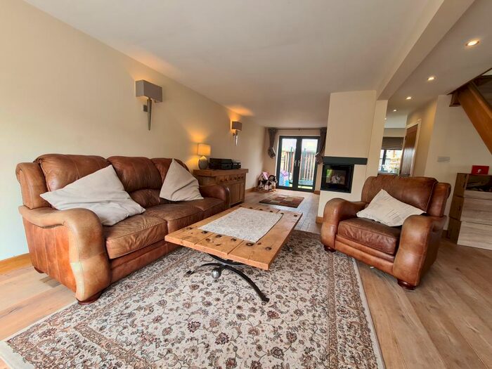 4 Bedroom House To Rent In Manor Court Drive, Horfield, Bristol, BS7